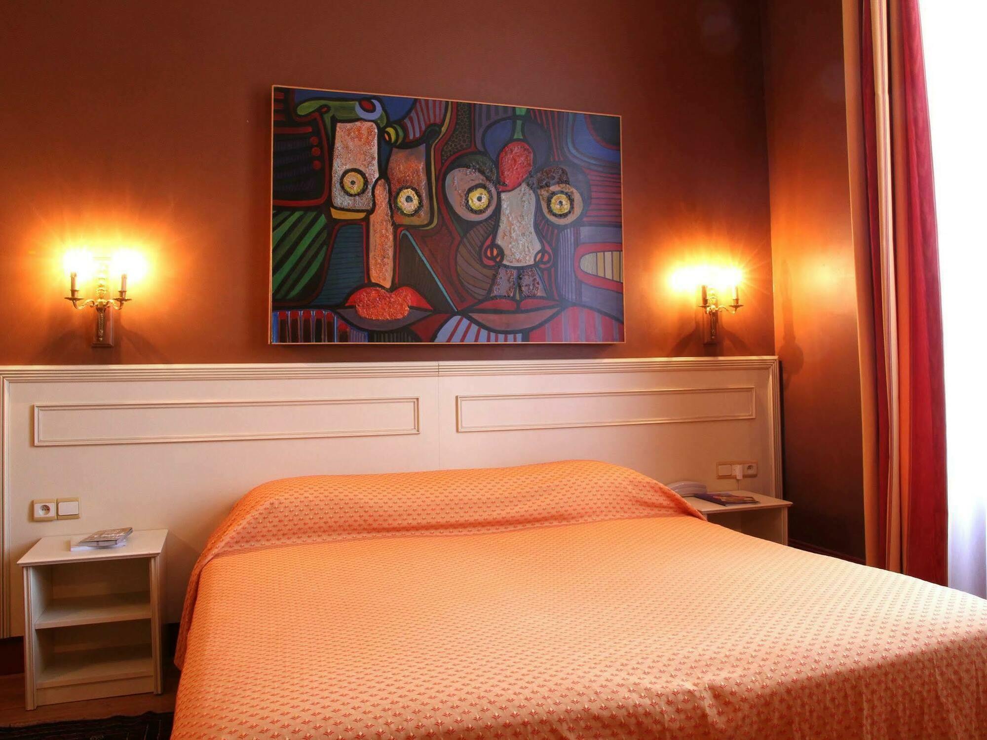 Ermitage Bouquet Hotel Rouen Exterior photo